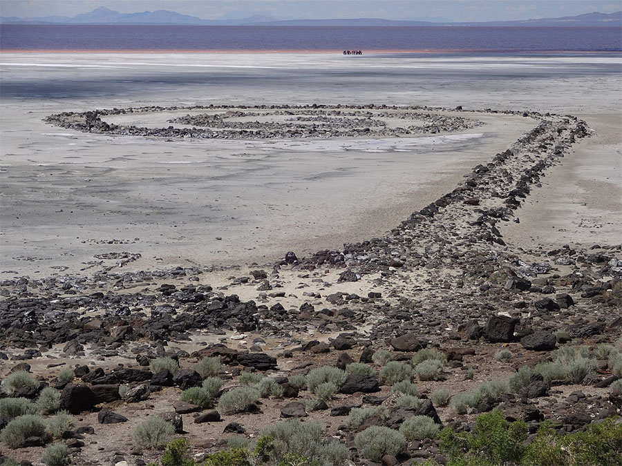 By Retis - Robert Smithson, Spiral Jetty, 1970